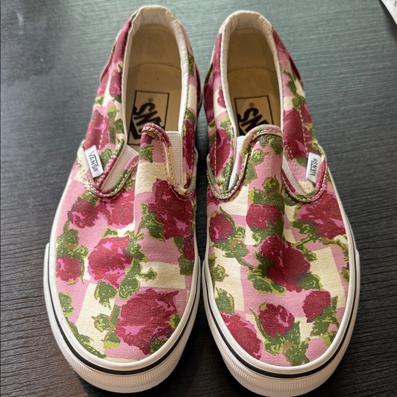 NWOT Vans Women's Floral Slip-On Loafers - Pink and Green Size 6.5 - Picture 1 of 9